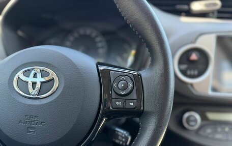 Toyota Yaris III рестайлинг, 2019 год, 1 650 000 рублей, 18 фотография