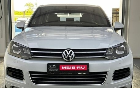 Volkswagen Touareg III, 2013 год, 1 999 000 рублей, 2 фотография