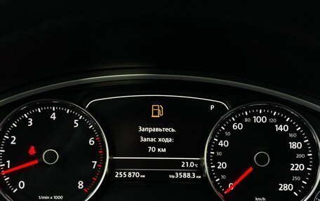 Volkswagen Touareg III, 2013 год, 1 999 000 рублей, 16 фотография