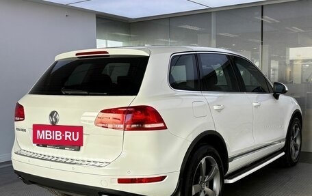 Volkswagen Touareg III, 2013 год, 1 999 000 рублей, 6 фотография