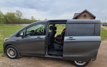 Honda Freed I, 2009 год, 845 000 рублей, 8 фотография