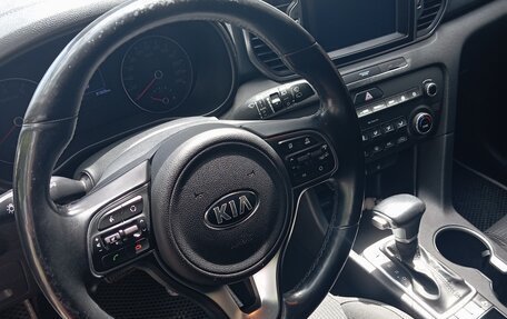 KIA Sportage IV рестайлинг, 2017 год, 2 100 000 рублей, 10 фотография