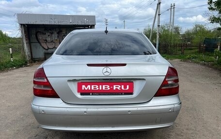 Mercedes-Benz E-Класс, 2005 год, 350 000 рублей, 5 фотография