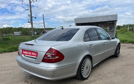 Mercedes-Benz E-Класс, 2005 год, 350 000 рублей, 3 фотография