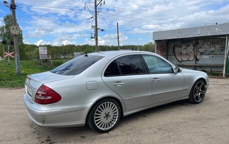 Mercedes-Benz E-Класс, 2005 год, 350 000 рублей, 6 фотография