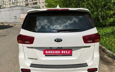 KIA Carnival III, 2019 год, 3 500 000 рублей, 2 фотография