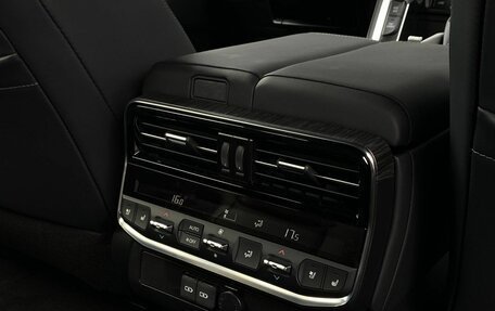 Toyota Land Cruiser, 2026 год, 16 700 000 рублей, 34 фотография