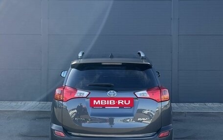 Toyota RAV4, 2013 год, 1 800 000 рублей, 10 фотография
