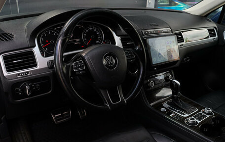 Volkswagen Touareg III, 2015 год, 2 500 000 рублей, 13 фотография