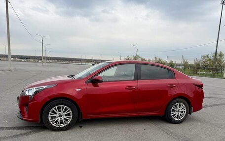 KIA Rio IV, 2021 год, 1 700 000 рублей, 2 фотография