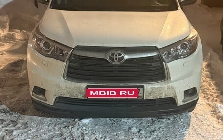 Toyota Highlander III, 2014 год, 2 750 000 рублей, 4 фотография