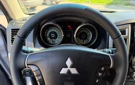 Mitsubishi Pajero IV, 2015 год, 2 350 000 рублей, 12 фотография