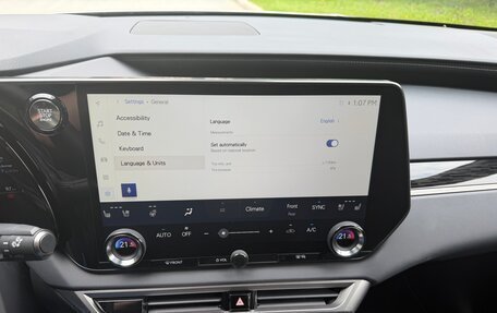 Lexus RX IV рестайлинг, 2025 год, 7 050 000 рублей, 15 фотография
