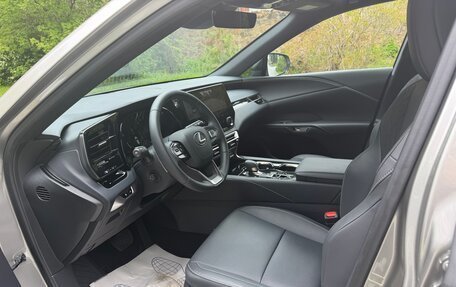 Lexus RX IV рестайлинг, 2025 год, 7 050 000 рублей, 13 фотография