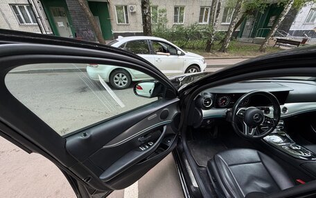 Mercedes-Benz E-Класс, 2019 год, 2 900 000 рублей, 5 фотография