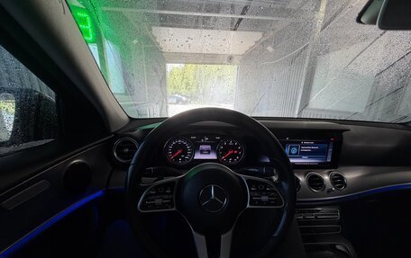 Mercedes-Benz E-Класс, 2019 год, 2 900 000 рублей, 12 фотография
