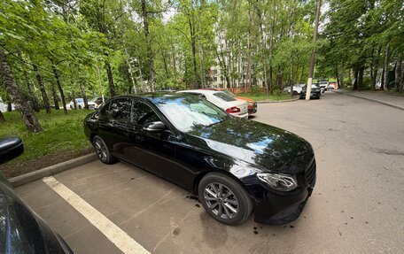 Mercedes-Benz E-Класс, 2019 год, 2 900 000 рублей, 9 фотография