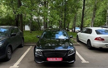 Mercedes-Benz E-Класс, 2019 год, 2 900 000 рублей, 10 фотография