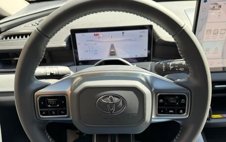 Toyota RAV4, 2026 год, 3 650 000 рублей, 17 фотография