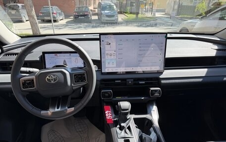 Toyota RAV4, 2026 год, 3 650 000 рублей, 14 фотография