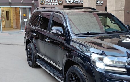 Toyota Land Cruiser 200, 2019 год, 6 750 000 рублей, 3 фотография