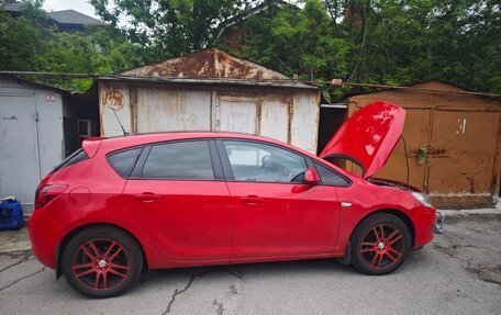 Opel Astra J, 2011 год, 600 000 рублей, 4 фотография