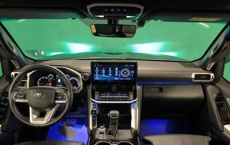 Toyota Land Cruiser, 2023 год, 10 200 000 рублей, 13 фотография