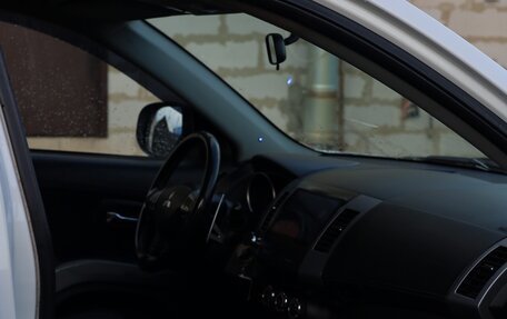 Mitsubishi Outlander III рестайлинг 3, 2011 год, 1 300 000 рублей, 8 фотография