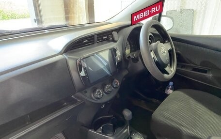 Toyota Vitz, 2019 год, 1 050 000 рублей, 6 фотография