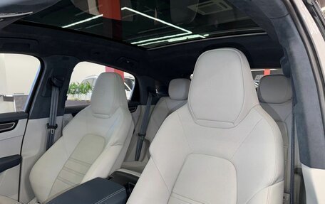 Porsche Cayenne III, 2021 год, 13 990 000 рублей, 14 фотография