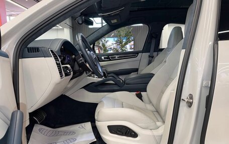 Porsche Cayenne III, 2021 год, 13 990 000 рублей, 12 фотография