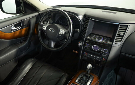 Infiniti QX70, 2016 год, 2 299 000 рублей, 8 фотография