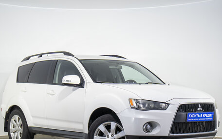 Mitsubishi Outlander III рестайлинг 3, 2010 год, 1 529 000 рублей, 2 фотография