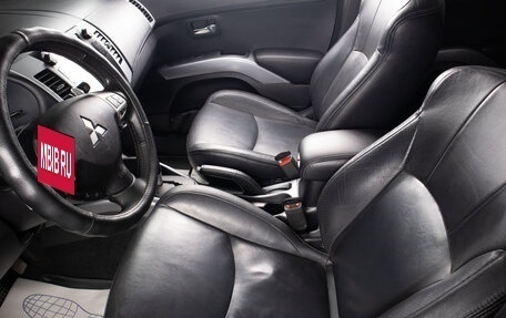 Mitsubishi Outlander III рестайлинг 3, 2010 год, 1 529 000 рублей, 10 фотография