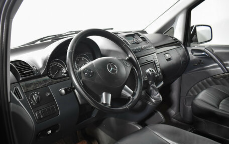 Mercedes-Benz Viano, 2013 год, 3 100 000 рублей, 9 фотография