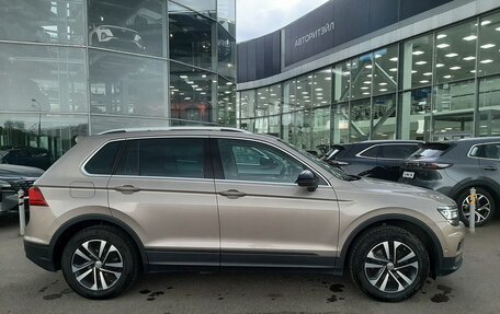 Volkswagen Tiguan II, 2019 год, 2 650 000 рублей, 3 фотография