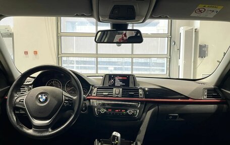 BMW 3 серия, 2015 год, 1 970 000 рублей, 11 фотография