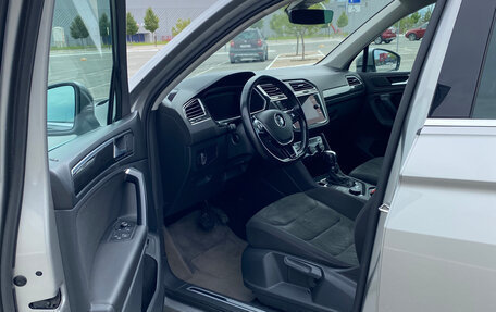 Volkswagen Tiguan II, 2019 год, 3 800 000 рублей, 9 фотография