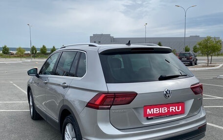 Volkswagen Tiguan II, 2019 год, 3 800 000 рублей, 4 фотография