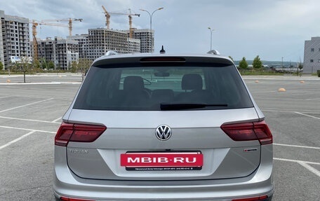 Volkswagen Tiguan II, 2019 год, 3 800 000 рублей, 5 фотография