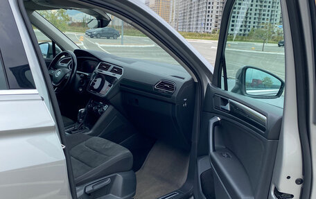 Volkswagen Tiguan II, 2019 год, 3 800 000 рублей, 12 фотография