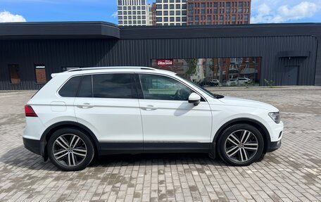 Volkswagen Tiguan II, 2018 год, 2 640 000 рублей, 4 фотография
