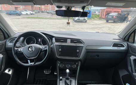 Volkswagen Tiguan II, 2018 год, 2 640 000 рублей, 9 фотография