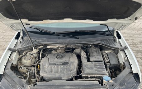 Volkswagen Tiguan II, 2018 год, 2 640 000 рублей, 18 фотография