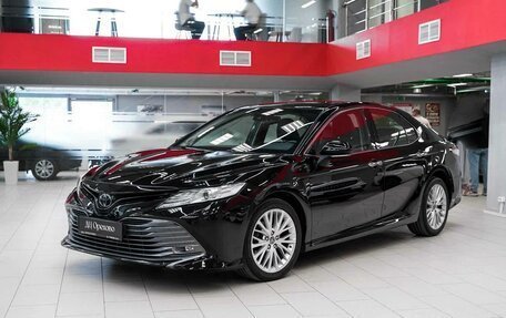 Toyota Camry, 2018 год, 2 690 000 рублей, 5 фотография