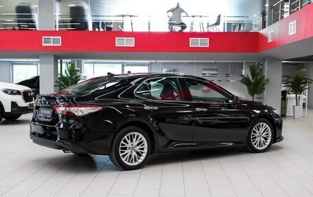 Toyota Camry, 2018 год, 2 690 000 рублей, 4 фотография