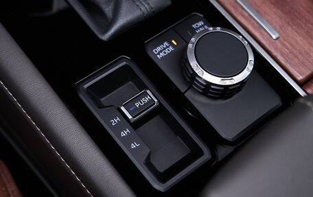 Toyota Tundra, 2023 год, 10 500 000 рублей, 27 фотография