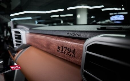 Toyota Tundra, 2023 год, 10 500 000 рублей, 24 фотография