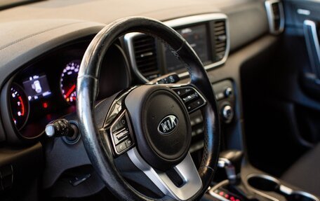 KIA Sportage IV рестайлинг, 2020 год, 2 480 000 рублей, 10 фотография