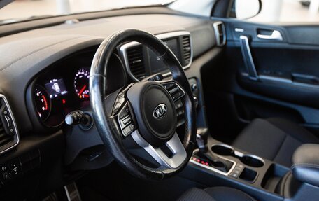 KIA Sportage IV рестайлинг, 2020 год, 2 480 000 рублей, 21 фотография